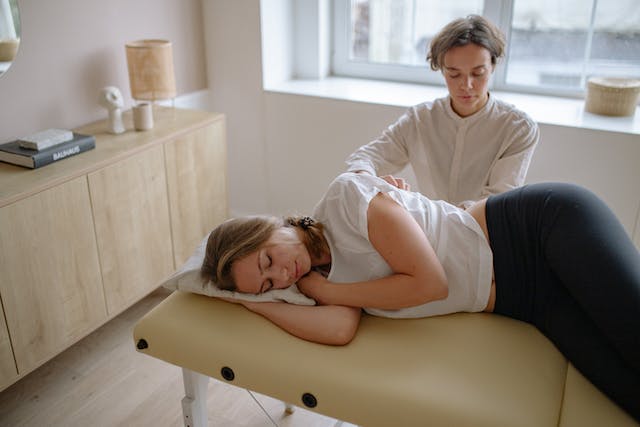 De rol van een chiropractor in wellness en spa